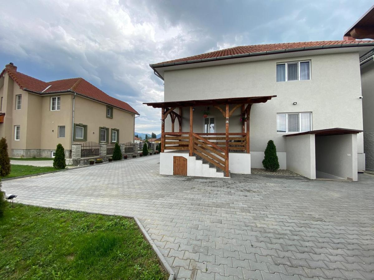 Absolut Residence Haţeg מראה חיצוני תמונה
